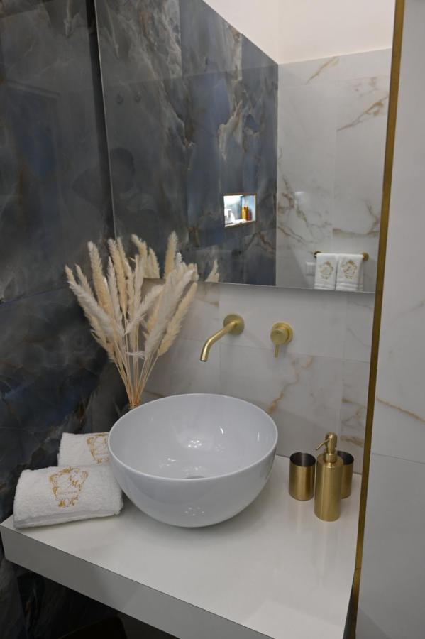 Nm Luxury Suites Pompeya Exterior foto